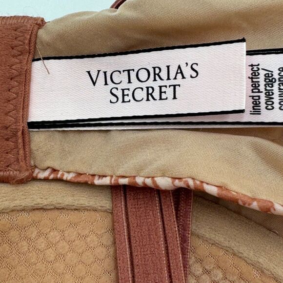 Victoria's Secret Angelight Full-Coverage Spacer Bra Lightly Lined 36C - Picture 7 of 10